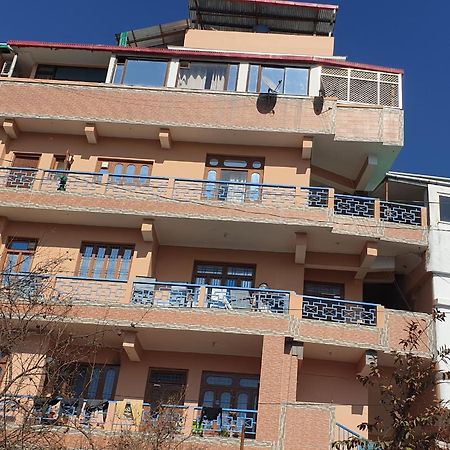 Hotel Pushpanjal And Banquet Pithorāgarh Εξωτερικό φωτογραφία